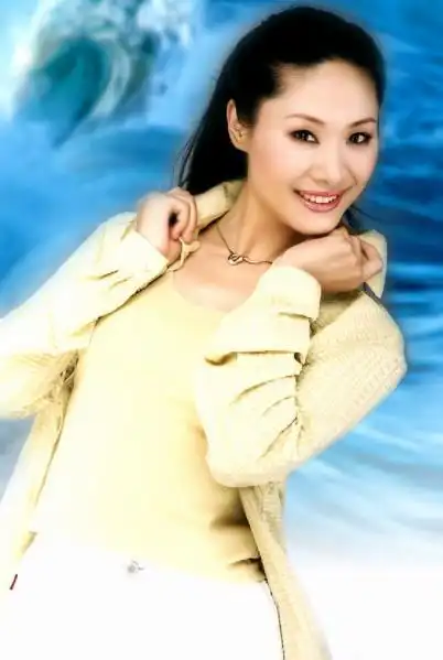 于文华18岁照片