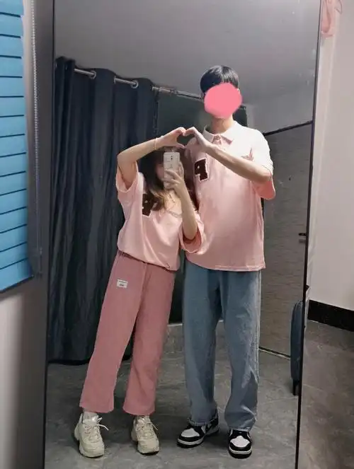 143183喜欢你就差眼里冒出粉色泡泡了