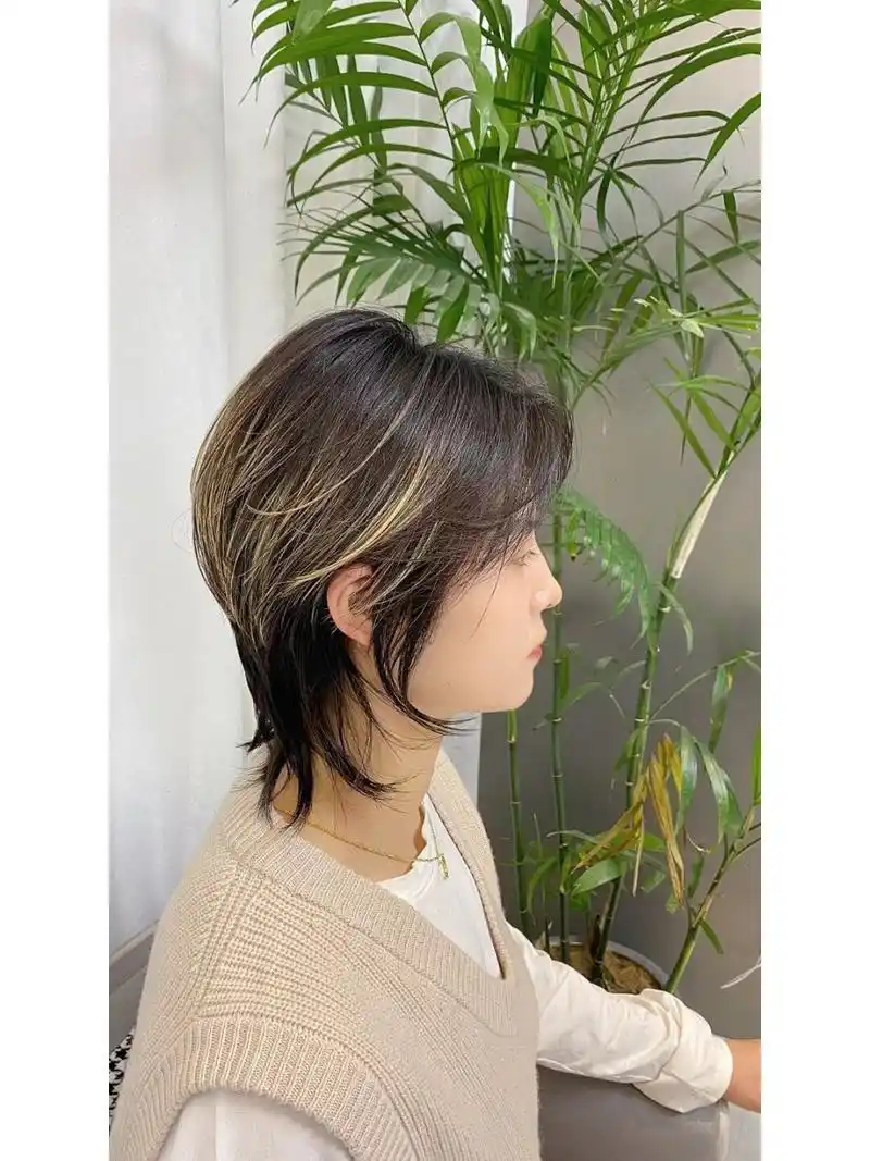 如果你想剪短发又喜欢中规中矩,那这款短发就非常值得推荐-发型设计