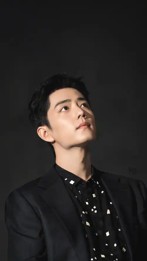 肖战品牌新图板正的大帅哥谁不爱矜贵优雅贵公子没错了