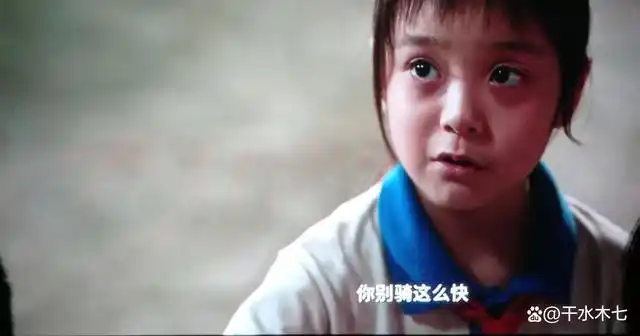 笨小孩四大泪点易烊千玺二连摔后手指骨折成长史背后的酸与甜