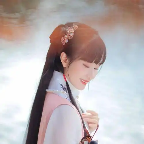 唯美意境古风女生头像| 劝伊好向红窗醉 须莫及 落花时