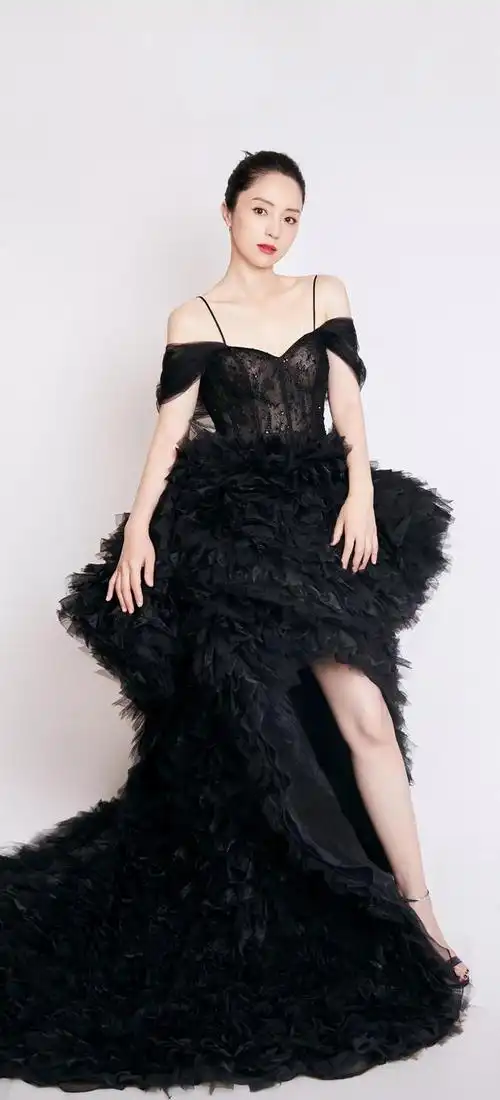 董璇雪花女神龙壁纸高清 董璇高清写真美爆了(9)