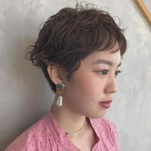 头发多又厚剪什么短发好看,短发图片,发型图片