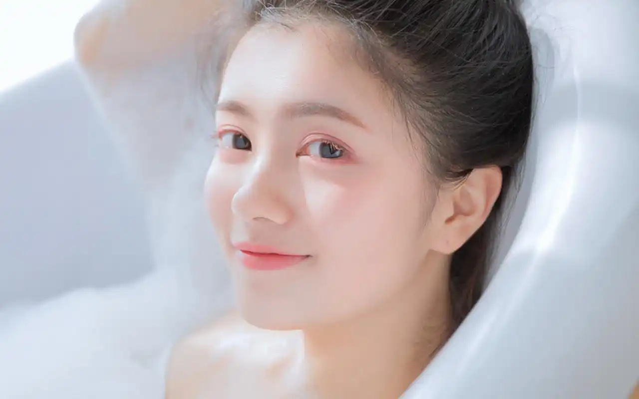 可爱妹妹浴缸性感私密写真,大陆-美女图片