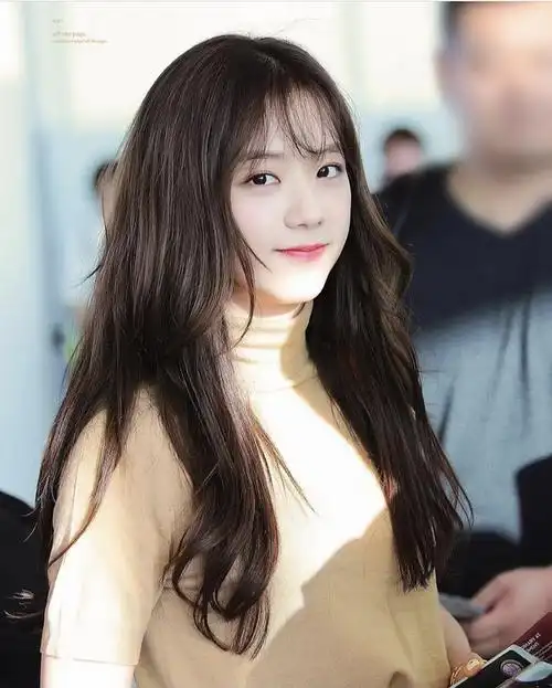 想求金智秀有刘海的照片