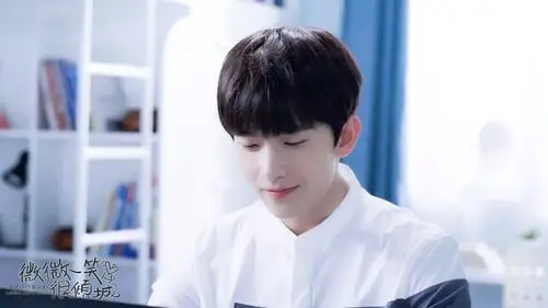 《微微一笑很倾城》杨洋肖奈剧照图片桌面壁纸