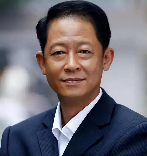 事实证明,逐渐"消失"的王志文,已走上男演员的另一条人生大路