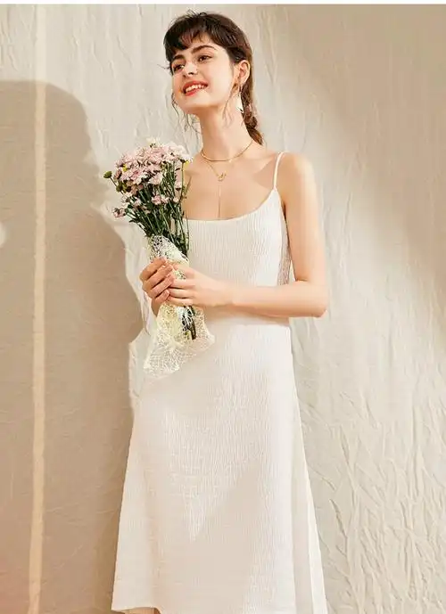 法若莎(faruosha)轻奢女装2021夏装新款时尚褶皱吊带连衣裙三宅气质