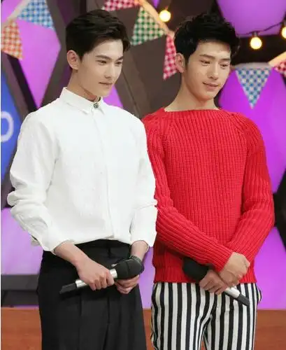 图杨洋井柏然图片阳光帅气网友吐槽越长越像