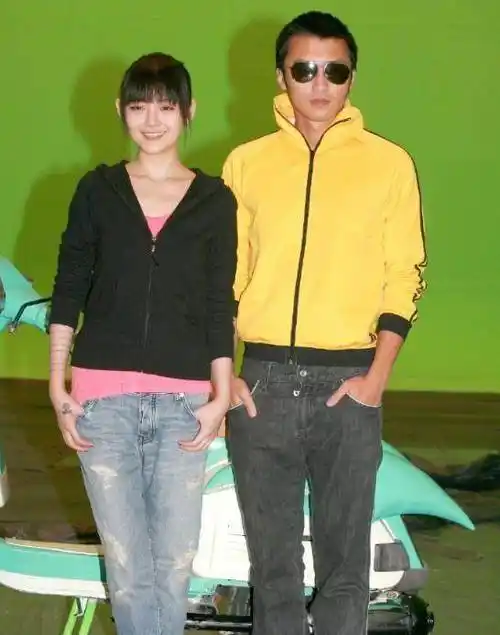 同样是2009年,彭于晏,陈意涵,陈妍希宣传电影《听说》,那时的彭于晏