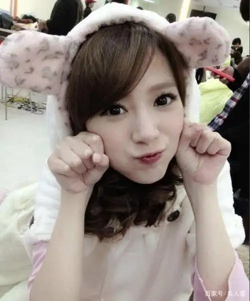 杨可涵:入戏太深抑郁自杀,男友装完深情后,转身与其闺蜜热恋