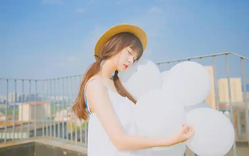 小清新美女高清桌面壁纸