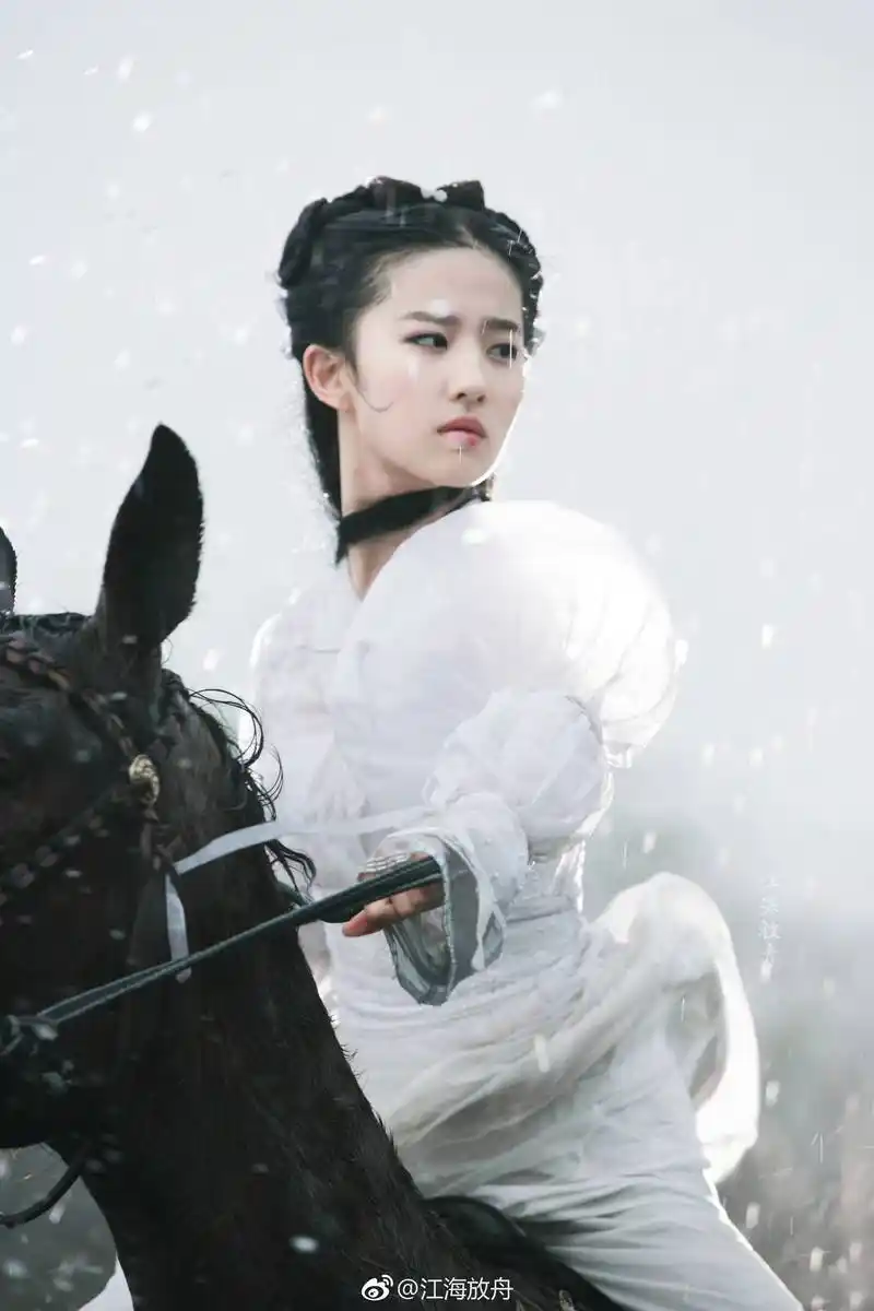 电影版《神雕侠侣》公开招募杨过小龙女!刘亦菲版小龙女很经典!