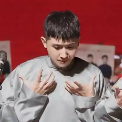 尚九熙 何九华情头