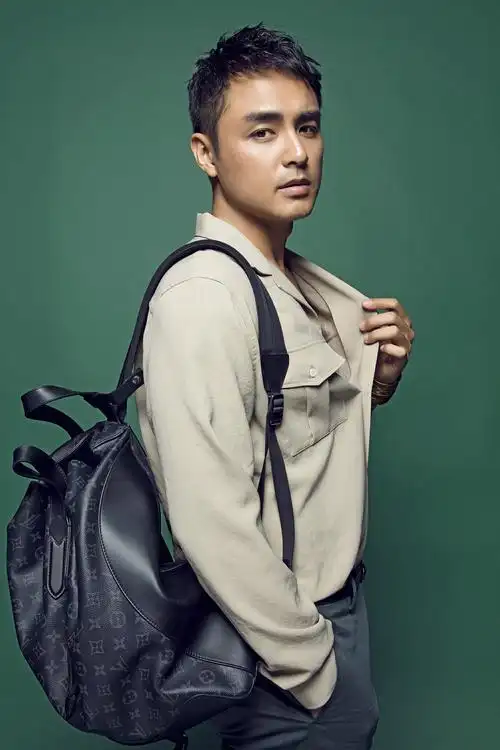 "不老男神""霸总鼻祖"出场频引尖叫 明道魅力不减人气爆棚