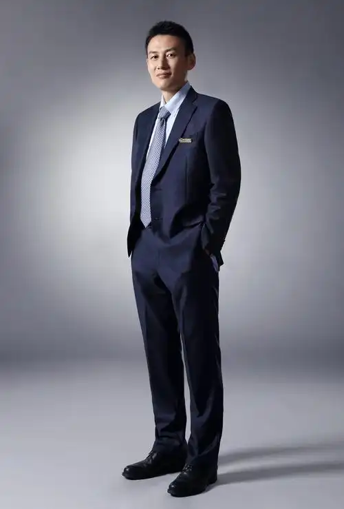 企业高管商务形象照—深圳阡陌金融