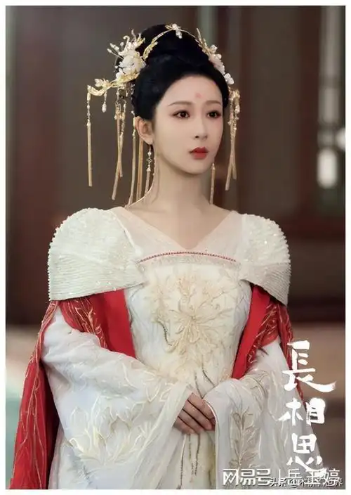 杨紫上榜,唐嫣仅排第五,第一实至名归|李沁|杨幂|赵丽颖_网易订阅