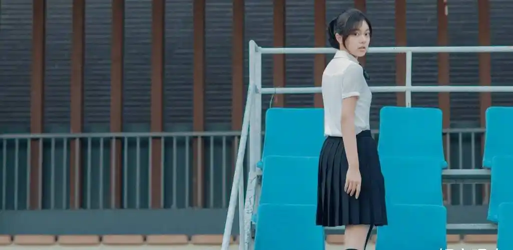 赵今麦更新校服照,摆脱"林妙妙"固有印象,摇身一变成女神_妹妹_感觉