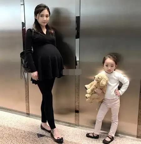 刘洲成女儿是亲生的吗白富美妻子林苗昔日不堪回首的黑历史