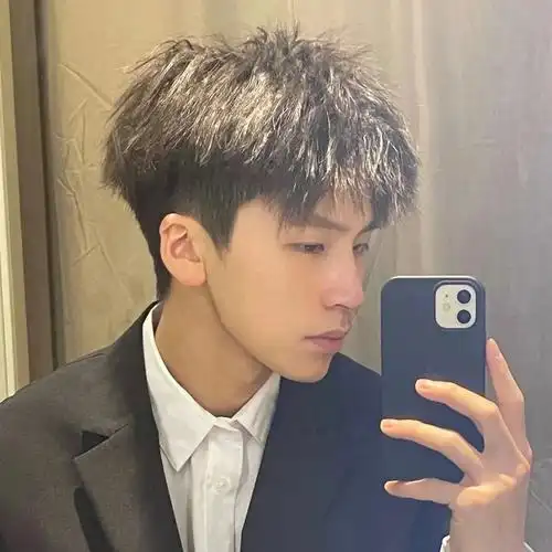 男生发型  #临沂烫发临沂染发临沂发型设计  #临沂男士发型  #临沂