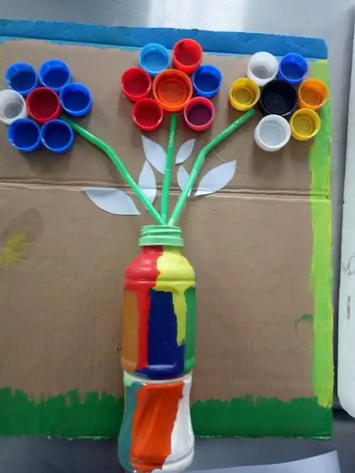 县幼儿园教师技能——-创意作品展示活动:老师们用废旧材料制作而成的