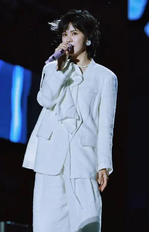 听live听郁可唯##郁可唯终身浪漫的开始巡演##微博演出季