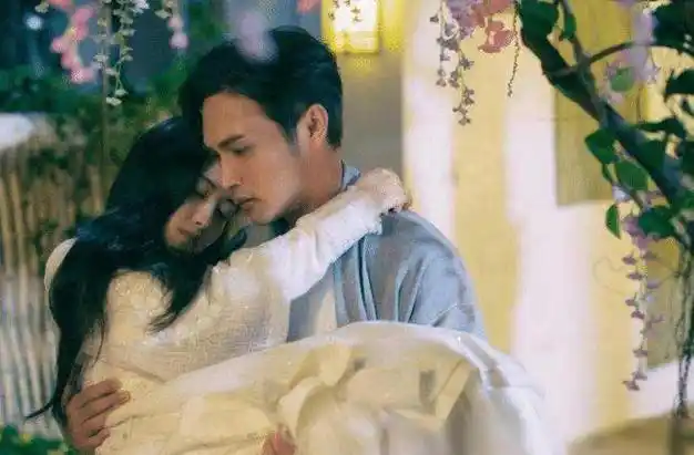 《快本》持续发糖,超a女王携带忠犬来袭,被磕|景甜|甜蜜|cp|张彬彬