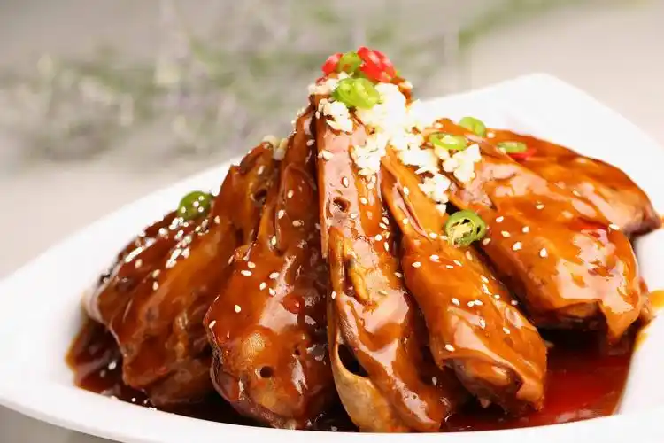 不仅能养生而且还能美容养颜瘦身下面是我整理的一些川菜 菜谱 大全