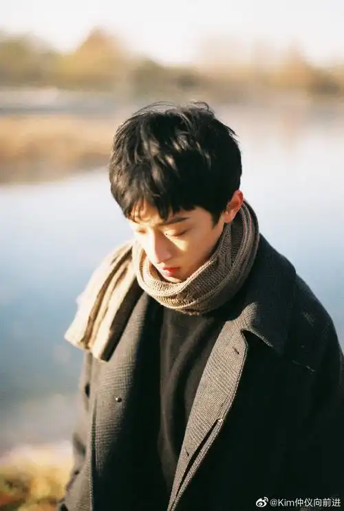 或许可以分享一下你心目中配音演员的颜值巅峰照