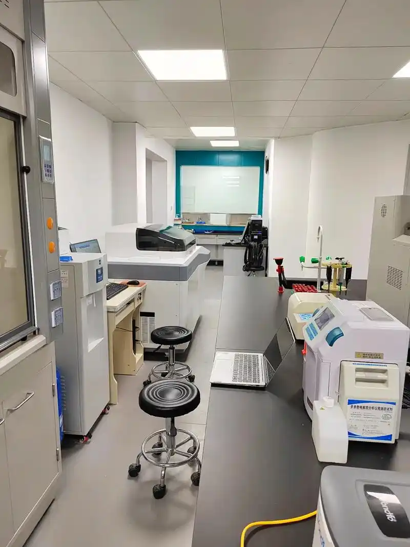 值此岁末年初之际 ,热烈庆祝陕健医昆仑医院检验科标准化实验室 - 抖