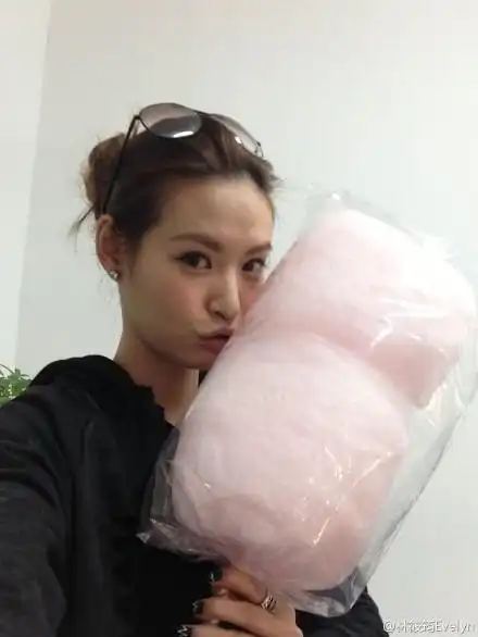 王力宏与辣妹共度春宵 绯闻女友力挫正牌之位