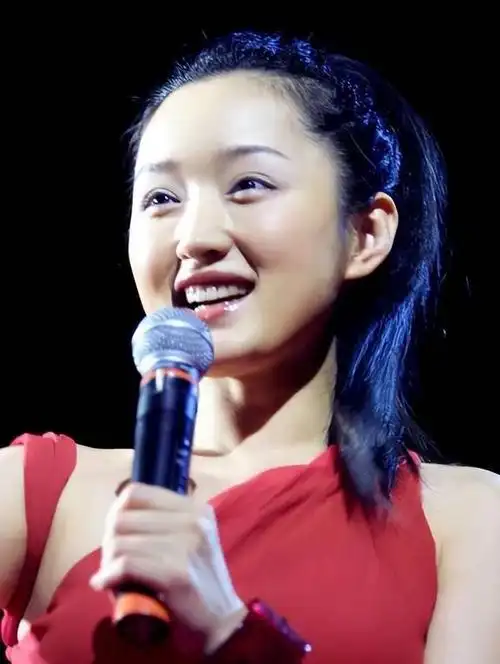 分手多年后,赖文峰出狱乡下结婚度日,杨钰莹的选择惹人心疼