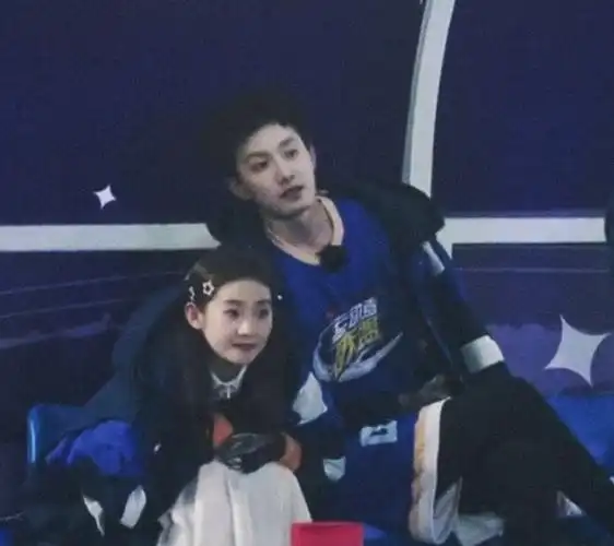 同款: 范世鍂是《运动者联盟》常驻,张艺凡飞行过《运动者联盟》一期