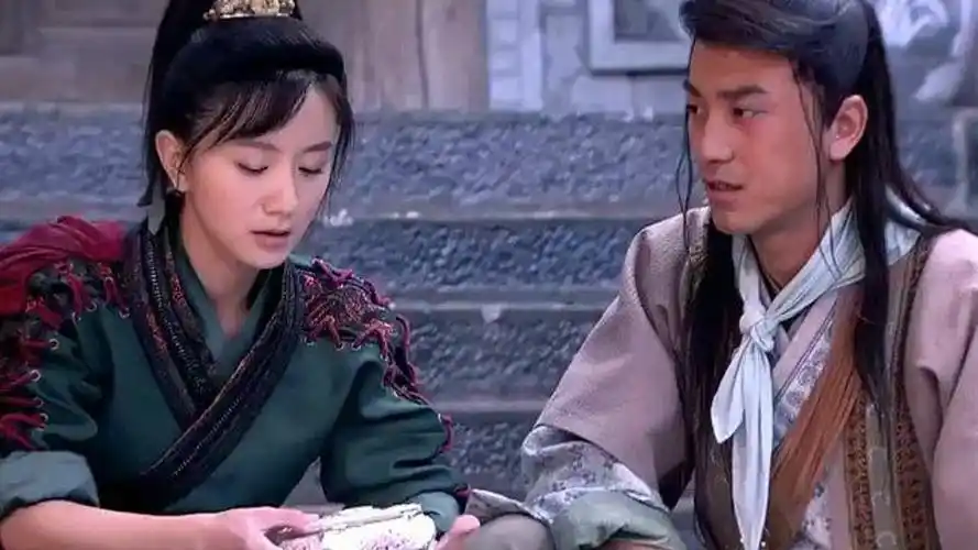 龙门镖局:青橙询问敬祺哪来的钱,敬祺说卖了天心的戒指#影视混剪