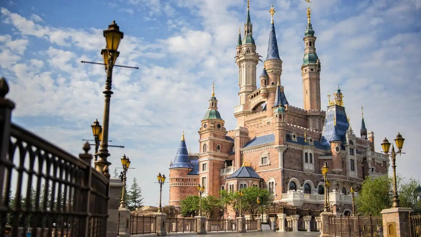 上海迪士尼奇幻童话城堡图片高清桌面壁纸