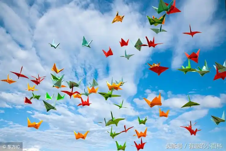 千纸鹤有着美丽的传说和文化底蕴,寄托了幸福平安的美好心愿