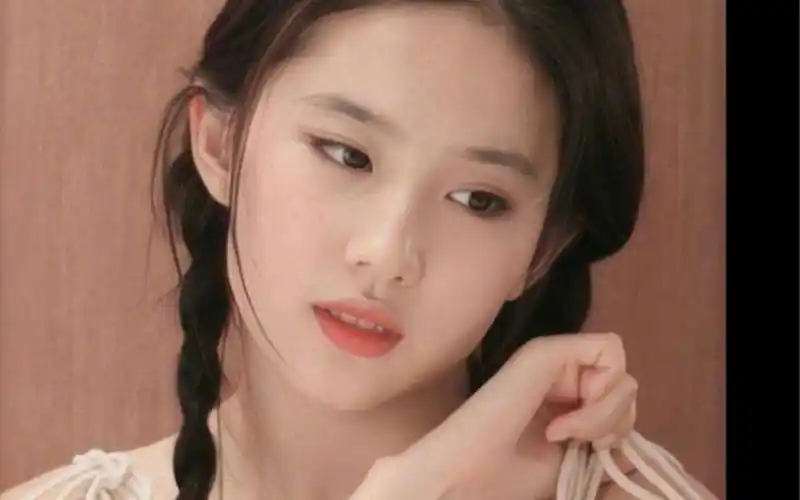 刘亦菲早期写真,青春靓丽