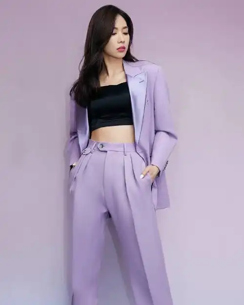 王霏霏紫色西服酷美写真图片69