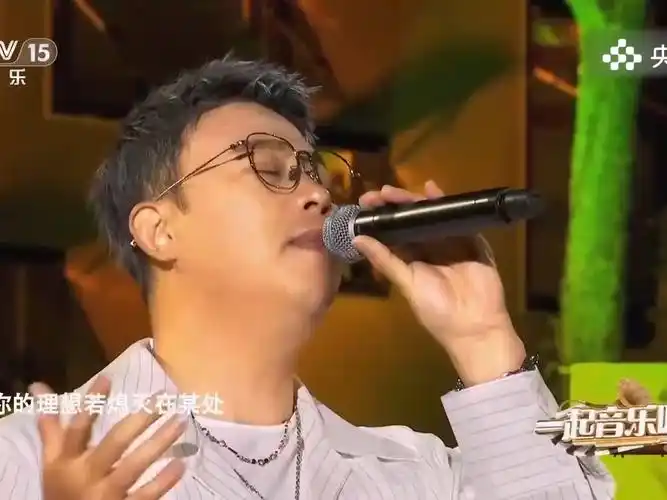 金润吉《活着》