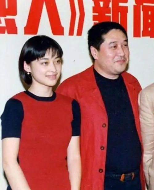 梅婷:22岁爆红35岁前夫被砍,闪嫁二婚老公生2胎,被宠成公主