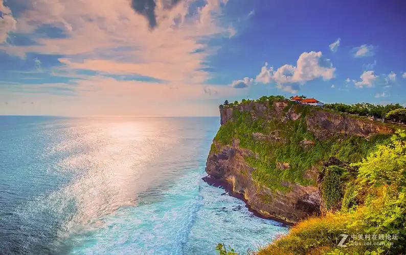 巴厘岛情人崖风光