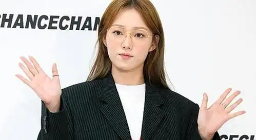 李圣经一身潮流单品帅气十足网都是亮点却不踩雷真的很难得