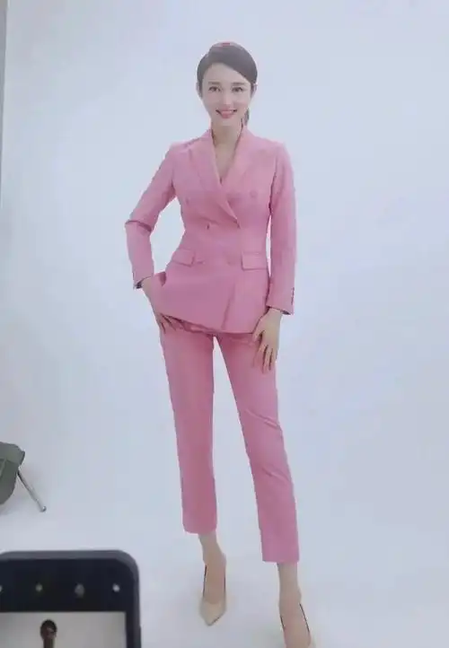 湘妹子主持人龙洋