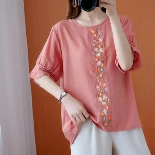 实拍大码女装天丝棉绣花宽松圆领上衣