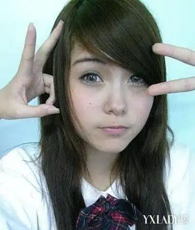 黑涩会美眉昆凌旧照曝光曾是成员之一