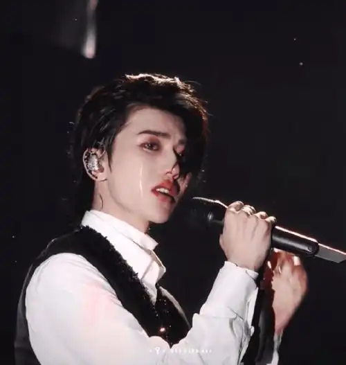 特别的想哭#蔡徐坤现象演唱会官宣