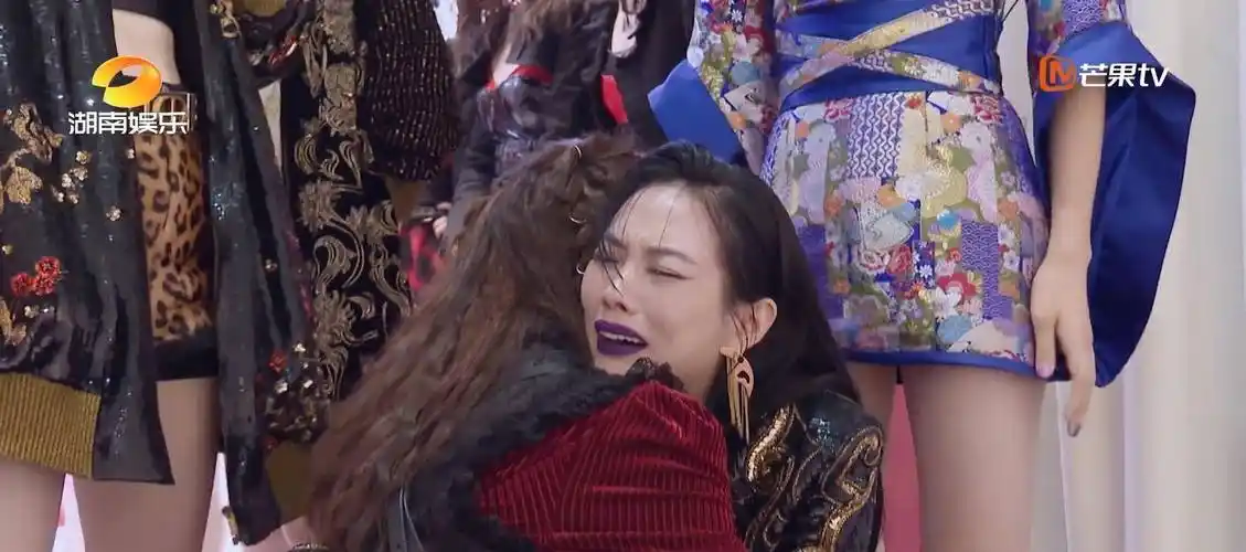 《浪姐》王霏霏收评:王者的焦虑_孟佳_宁静_姐姐