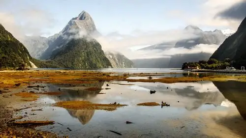 首页 自然和风景 湖 湖,山,雾,船 壁纸 湖,山,雾,船 桌布 - 1920x1080