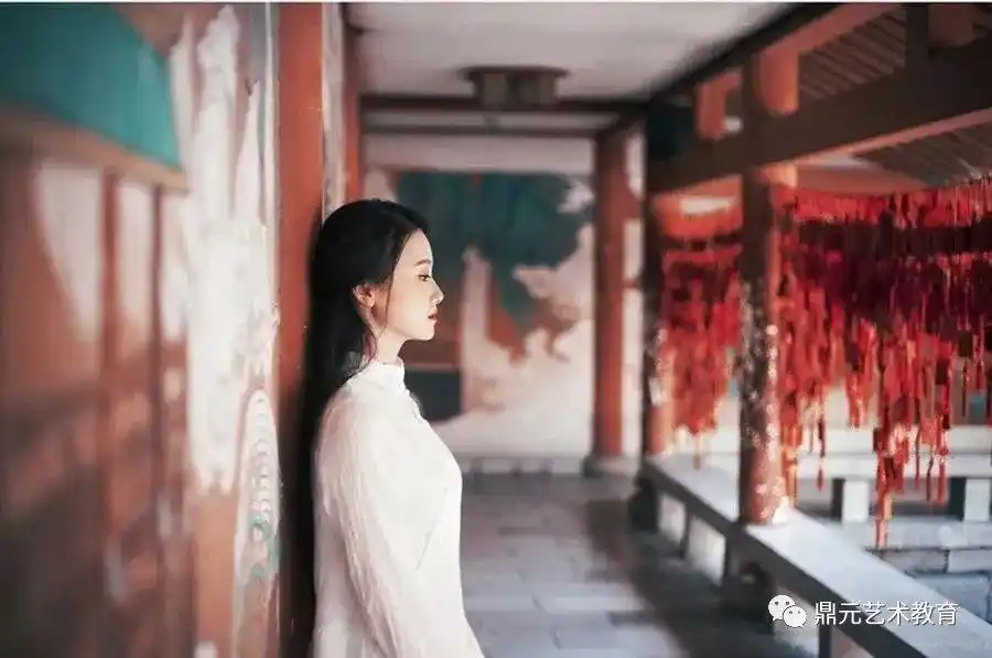 拜佛的女孩是不是很美,学会生活中的减法最轻松